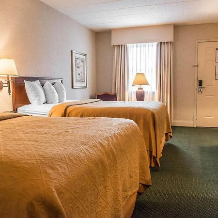 Quality Inn Pittsburgh Airport Oakdale Exterior foto