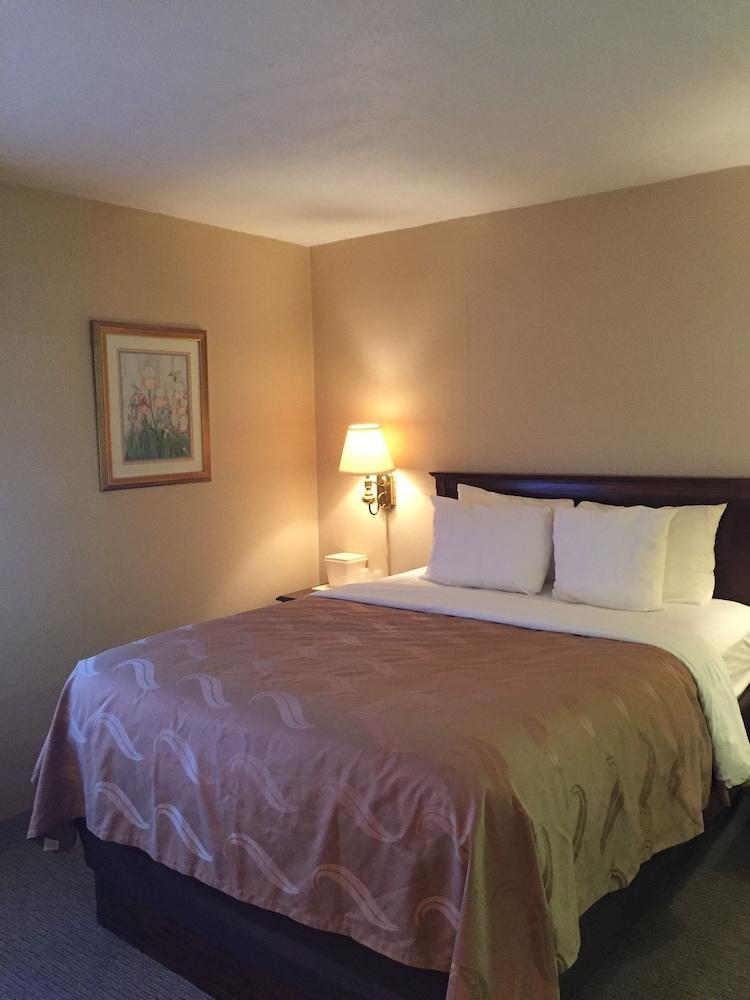 Quality Inn Pittsburgh Airport Oakdale Exterior foto