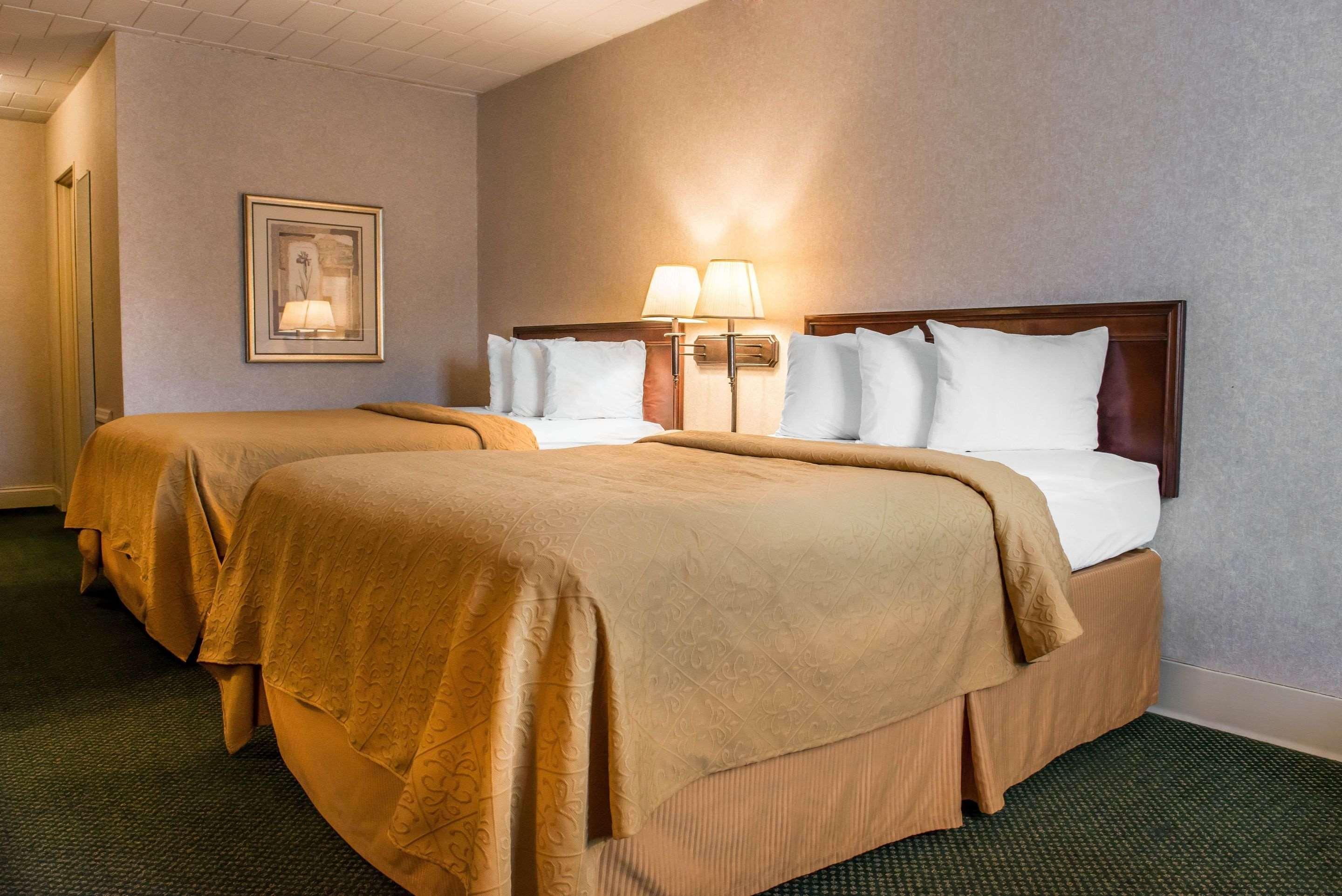 Quality Inn Pittsburgh Airport Oakdale Exterior foto